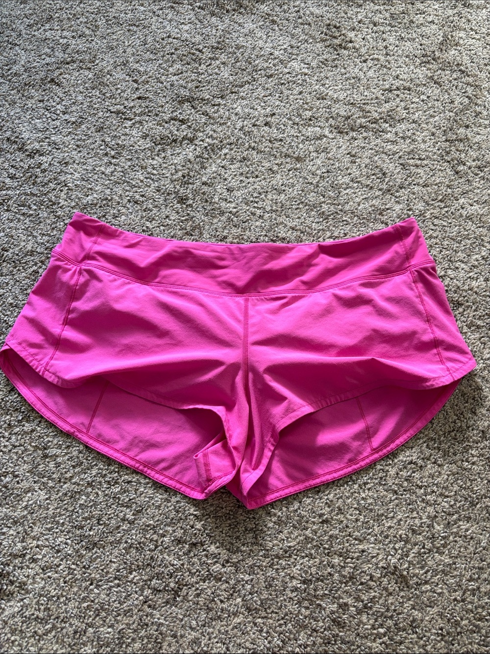Lululemon Speed Up Low-Rise Short 2.5" size 14
